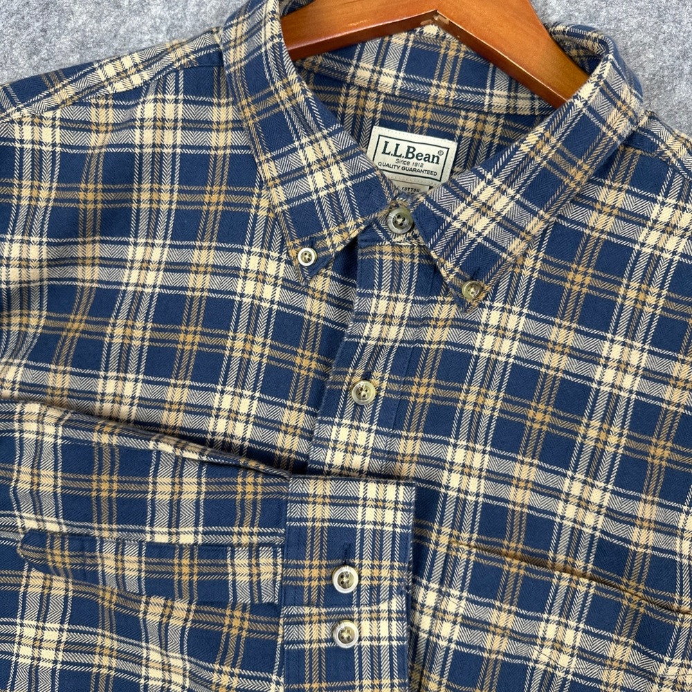 LL Bean Button Down Shirt Mens XL Blue Tan Plaid Flannel Regular Fit 253770